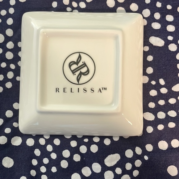 Mom Ceramic Jewelry Dish - Picture 3 of 4